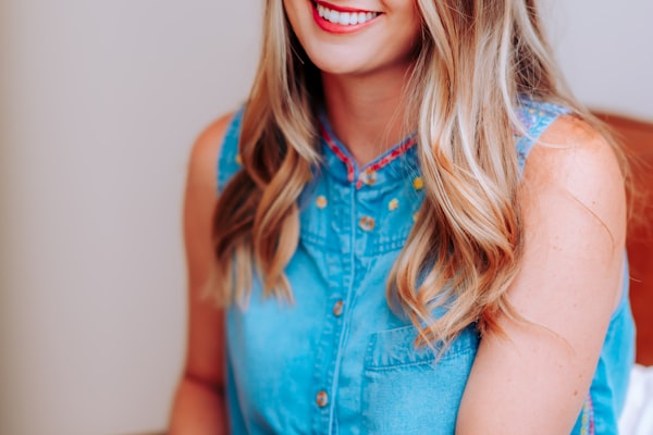 阿根廷国家队全队合影展示蓝白条纹经典球衣